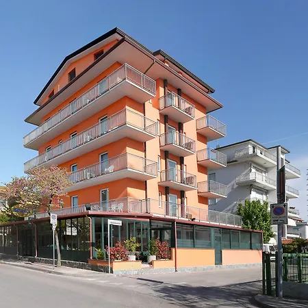 Hotel Beach2